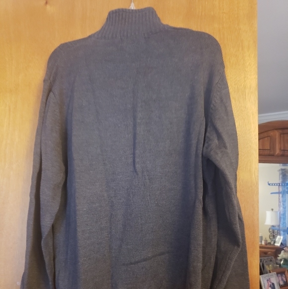 Sweater - Picture 3 of 6